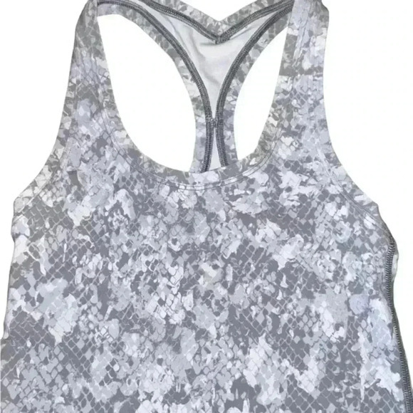 Lululemon Snakeskin Razor‎ back tank, sz 4 - Picture 3 of 3